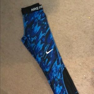 nike dri fit capris